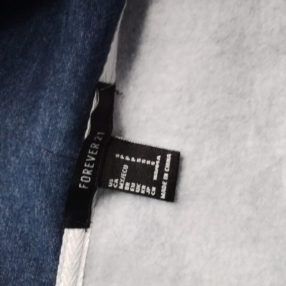 𝅺FOREVER21 swear zip jackets - Picture 5 of 5